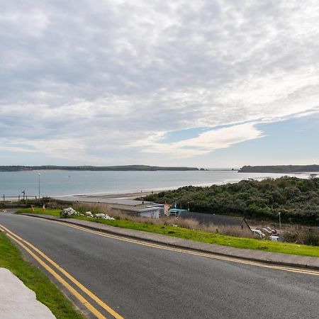 Apartment 3 Waterstone House - Sea Front Apartment, Hot Tub Tenby Extérieur photo