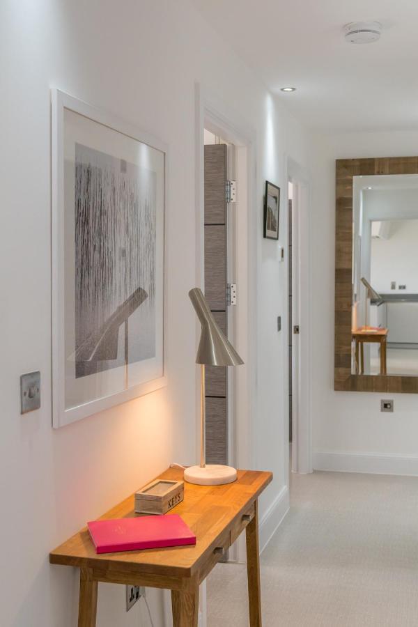 Apartment 3 Waterstone House - Sea Front Apartment, Hot Tub Tenby Extérieur photo