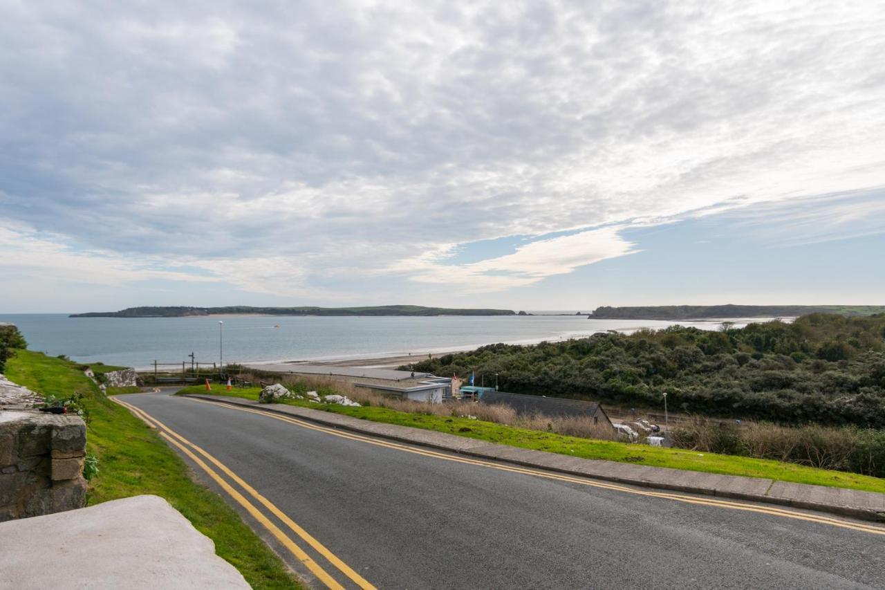 Apartment 3 Waterstone House - Sea Front Apartment, Hot Tub Tenby Extérieur photo